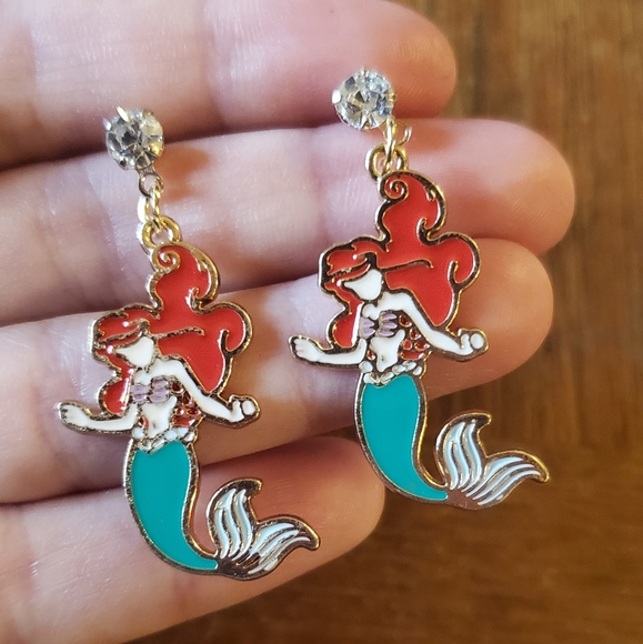 NWOT Little Mermaid Ariel Earrings - Picture 2 of 4
